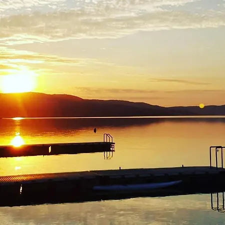 Gorgeous Stacaravan In Tuoro sul Trasimeno